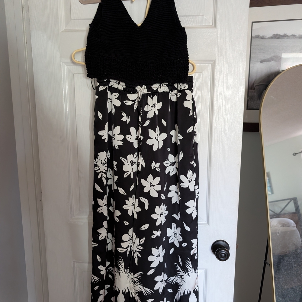 House of Harlow 1960 Black and White Floral Maxi Dress